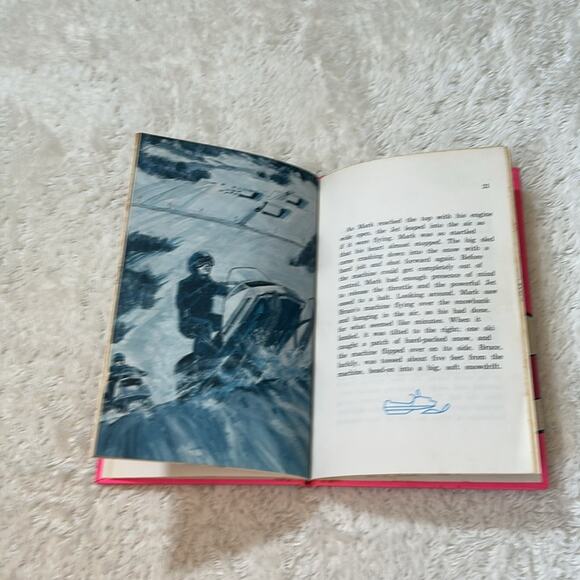 A Montana Adventure Dennis St. Sauver Tromp It 1973 ISBN 0912022507 Snowmobile - Picture 5 of 9